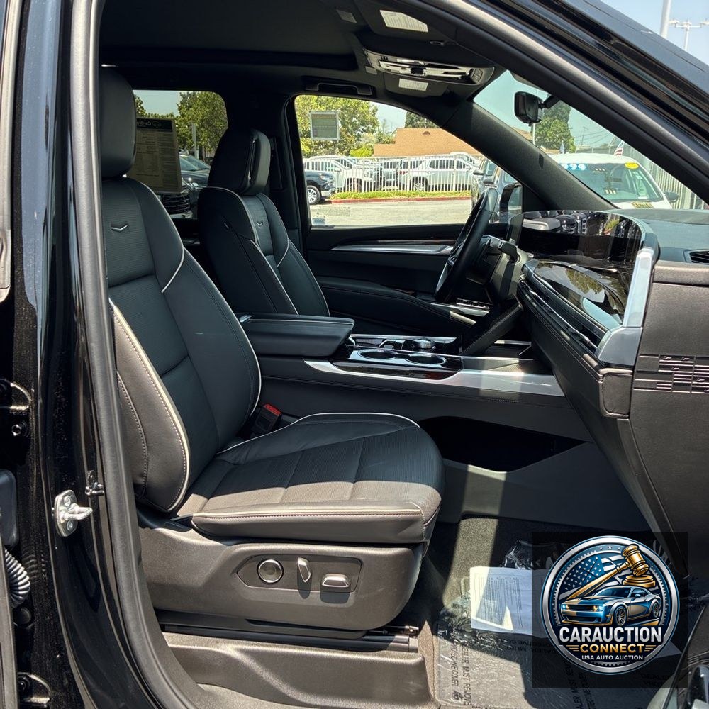 2025 Cadillac Escalade ESV Premium Luxury