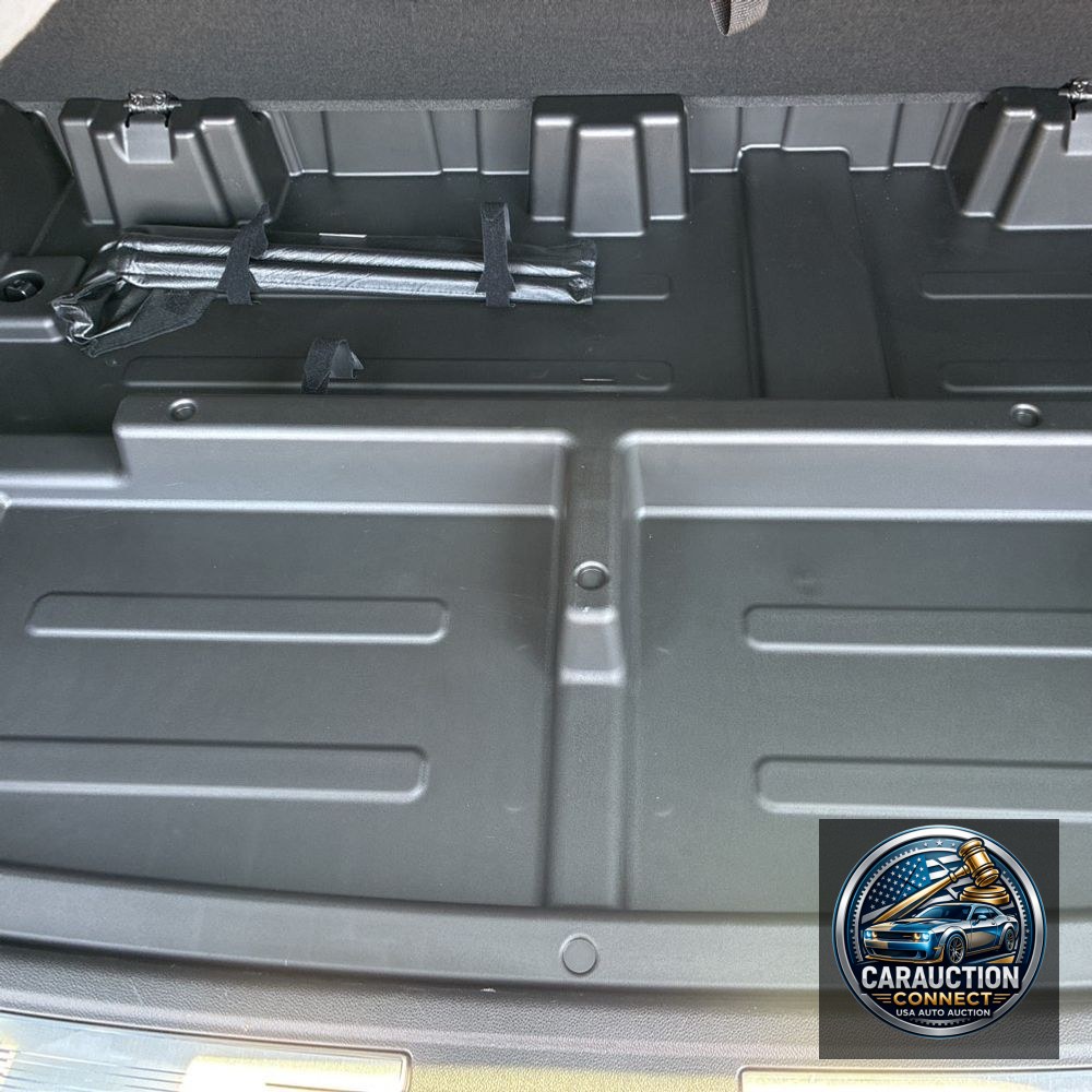 2025 Cadillac Escalade ESV Premium Luxury
