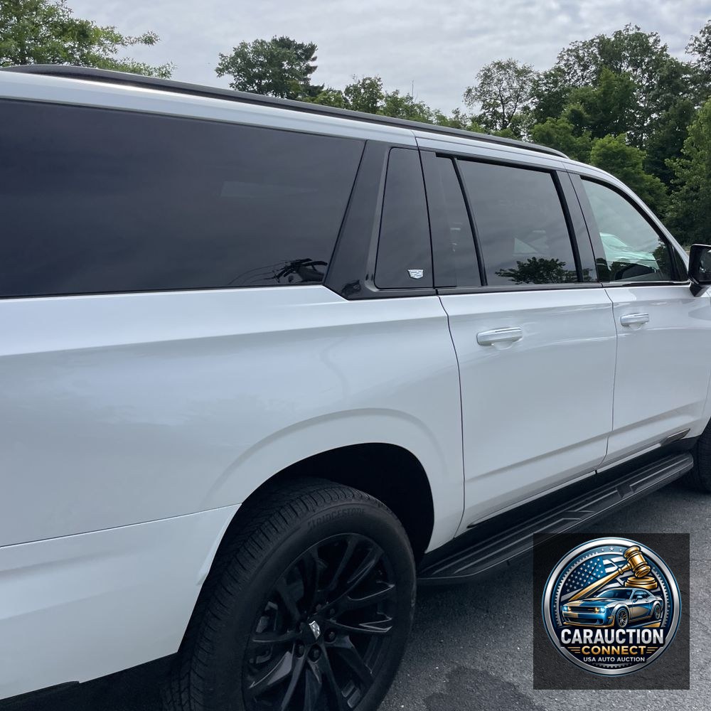 2025 Cadillac Escalade ESV Sport