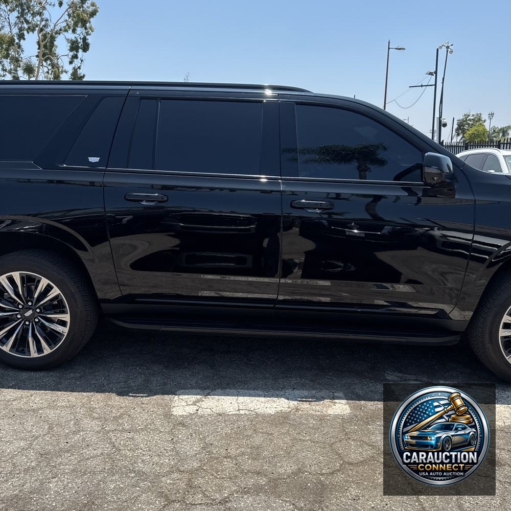 2025 Cadillac Escalade ESV Sport