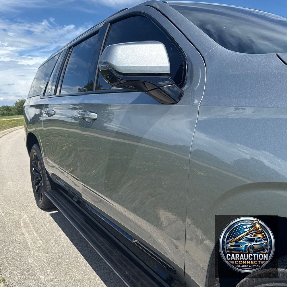 2025 Cadillac Escalade ESV Sport