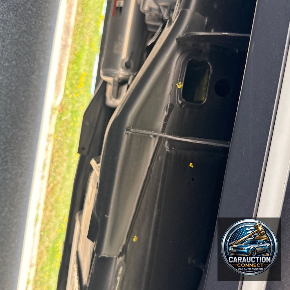 2025 Cadillac Escalade ESV Sport