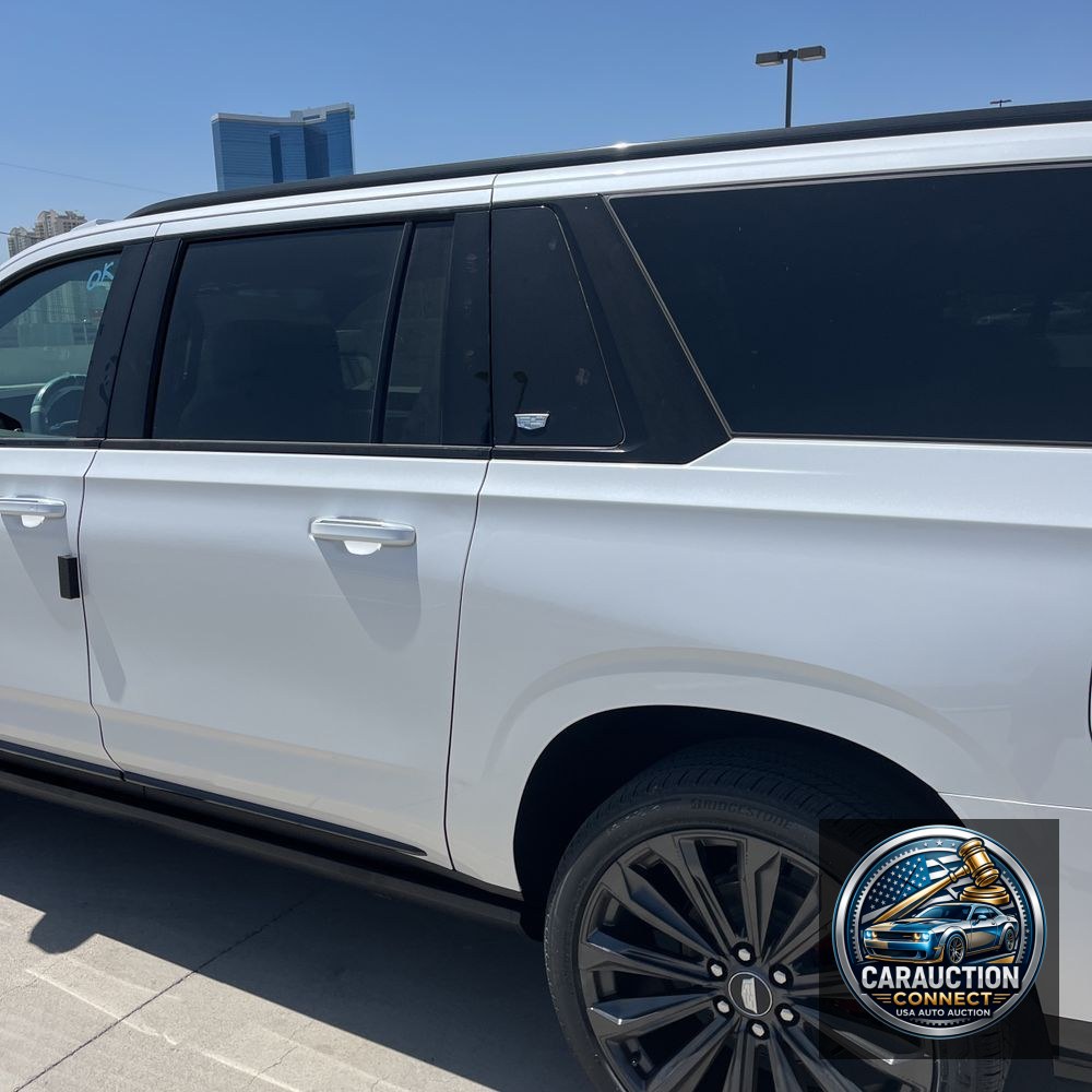 2025 Cadillac Escalade-V ESV Base