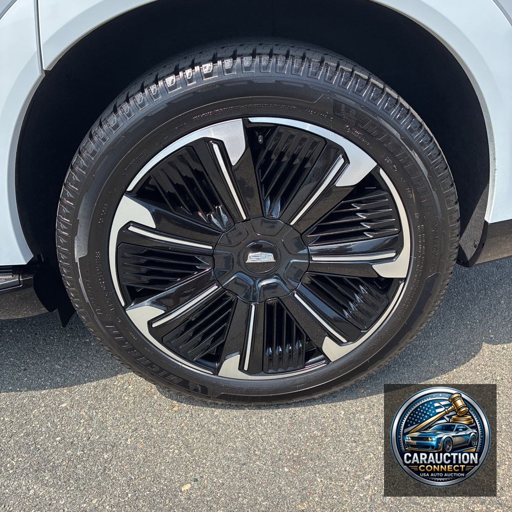 2025 Cadillac Escalade IQ Sport 2
