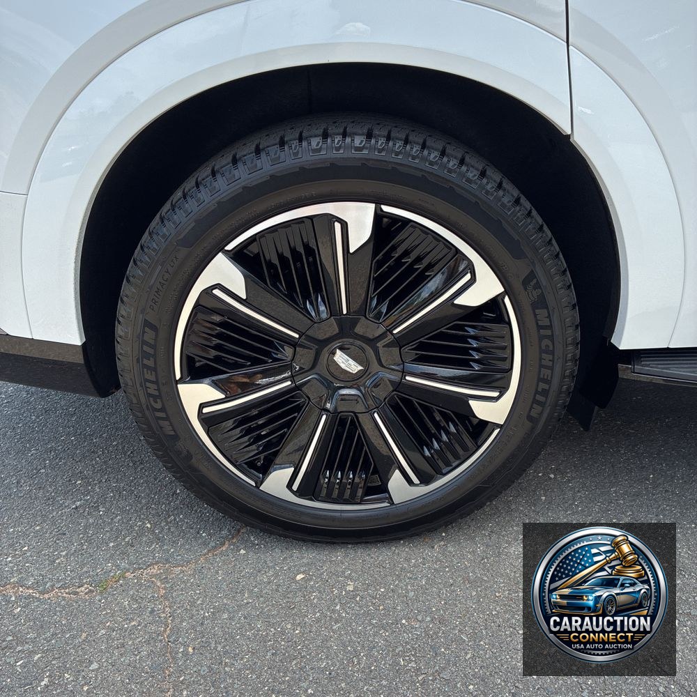 2025 Cadillac Escalade IQ Sport 2