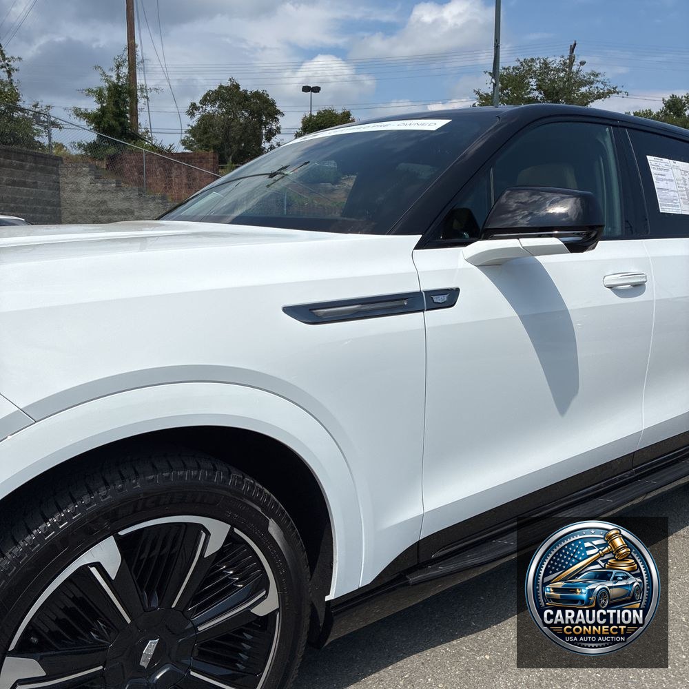 2025 Cadillac Escalade IQ Sport 2