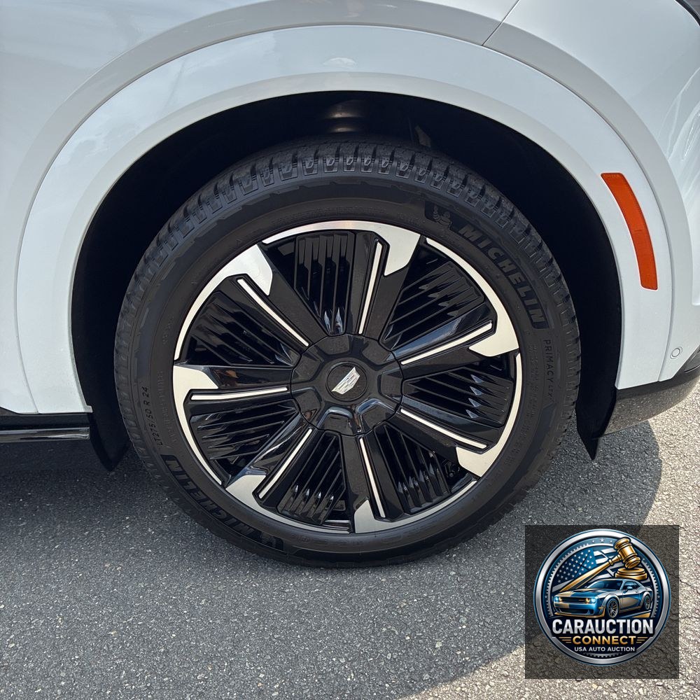 2025 Cadillac Escalade IQ Sport 2