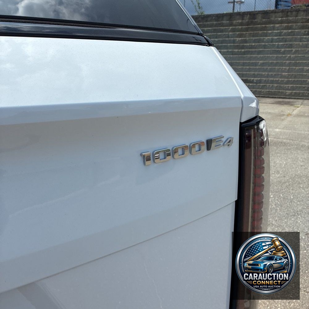 2025 Cadillac Escalade IQ Sport 2