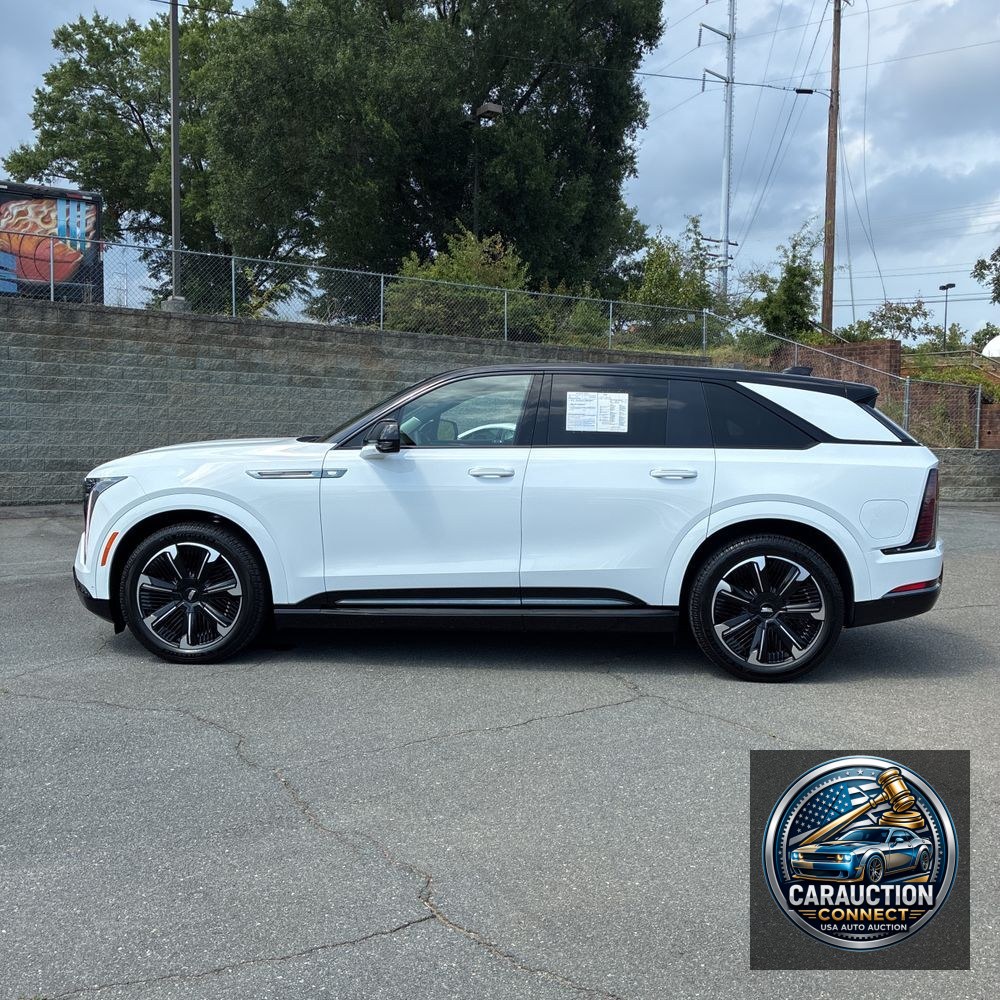 2025 Cadillac Escalade IQ Sport 2