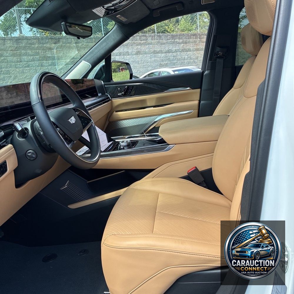 2025 Cadillac Escalade IQ Sport 2