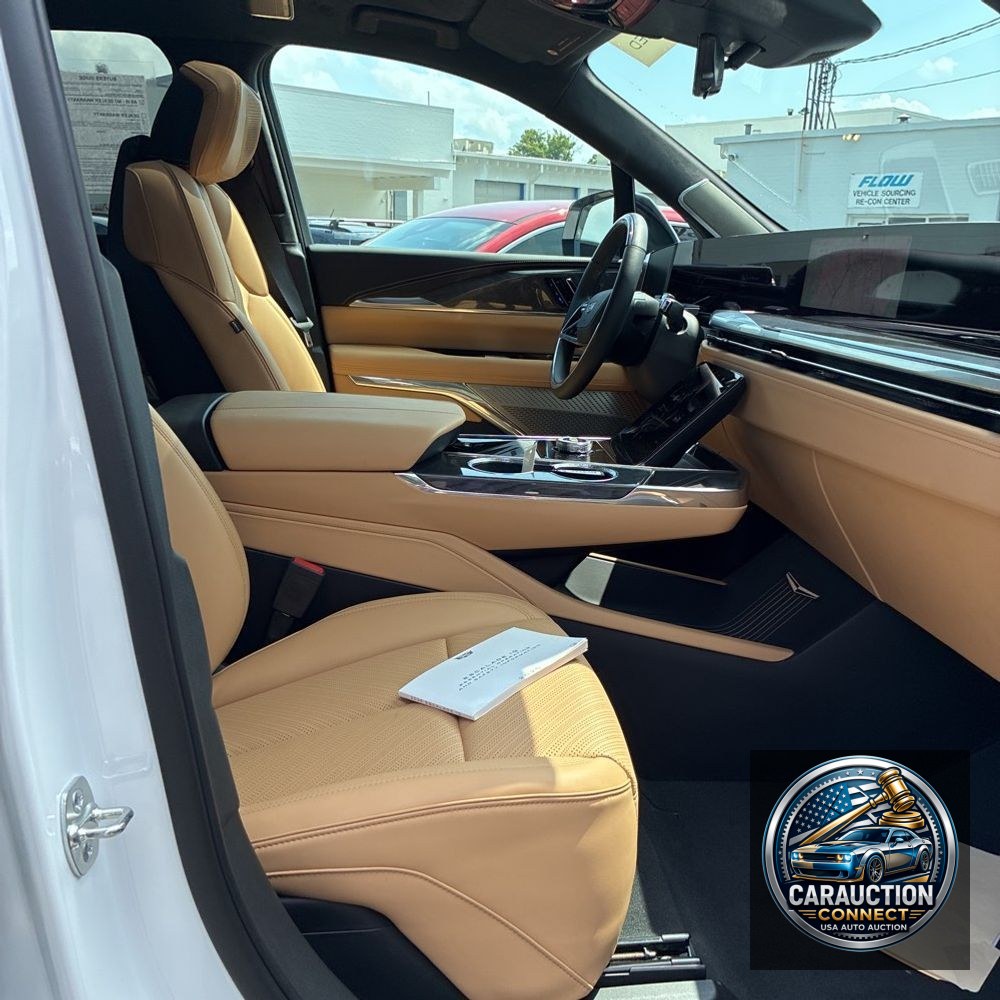 2025 Cadillac Escalade IQ Sport 2