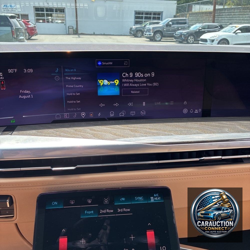 2025 Cadillac Escalade IQ Sport 2