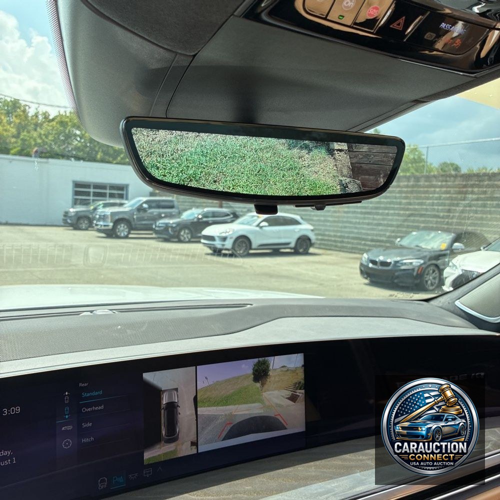 2025 Cadillac Escalade IQ Sport 2