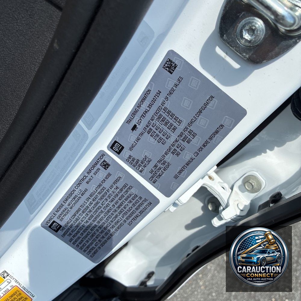 2025 Cadillac Escalade IQ Sport 2