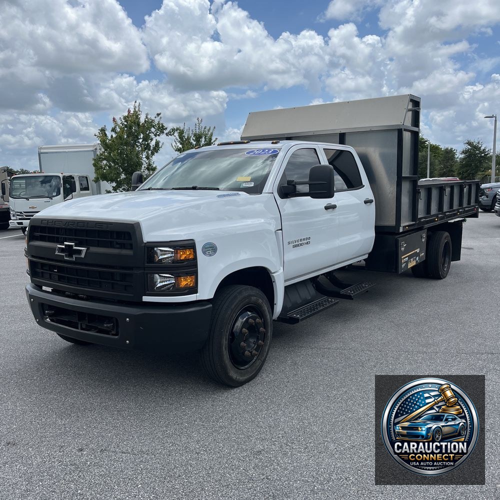2023 Chevrolet Silverado 4500 W/T