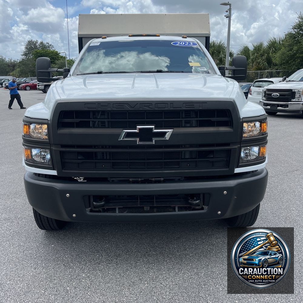 2023 Chevrolet Silverado 4500 W/T