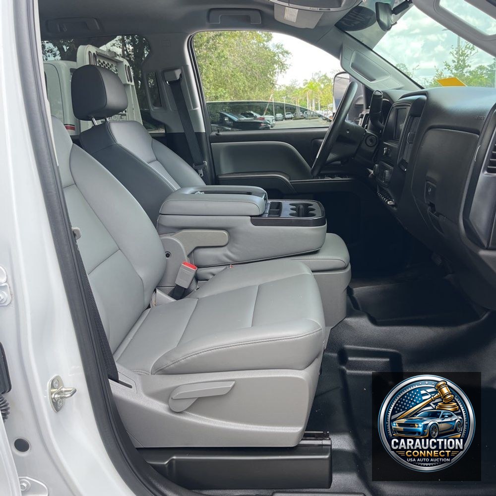 2023 Chevrolet Silverado 4500 W/T