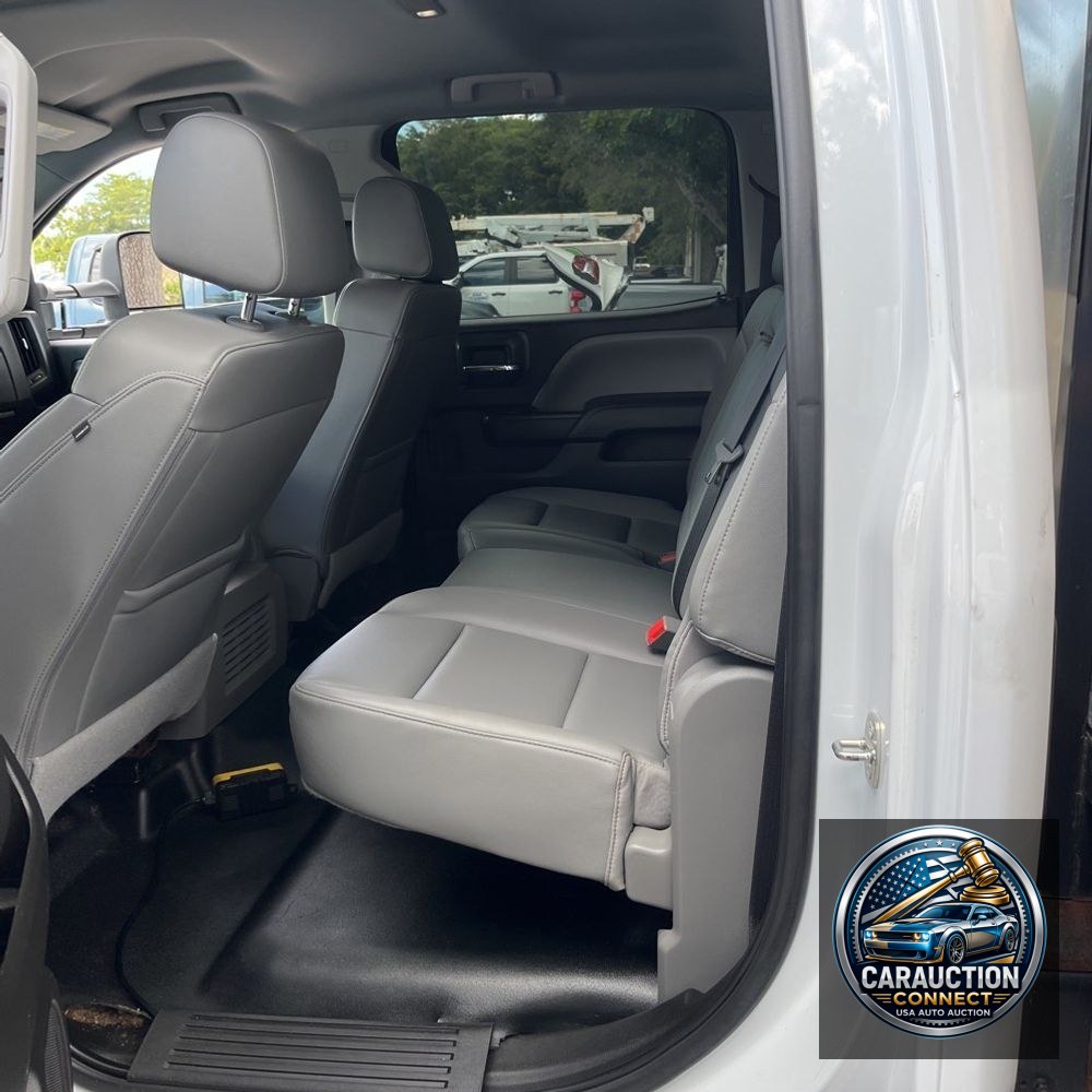 2023 Chevrolet Silverado 4500 W/T