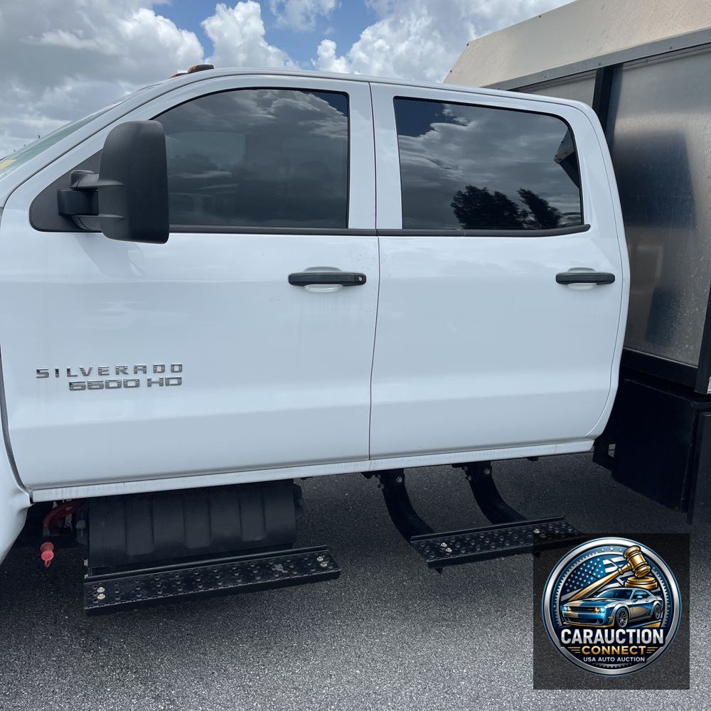 2023 Chevrolet Silverado 4500 W/T