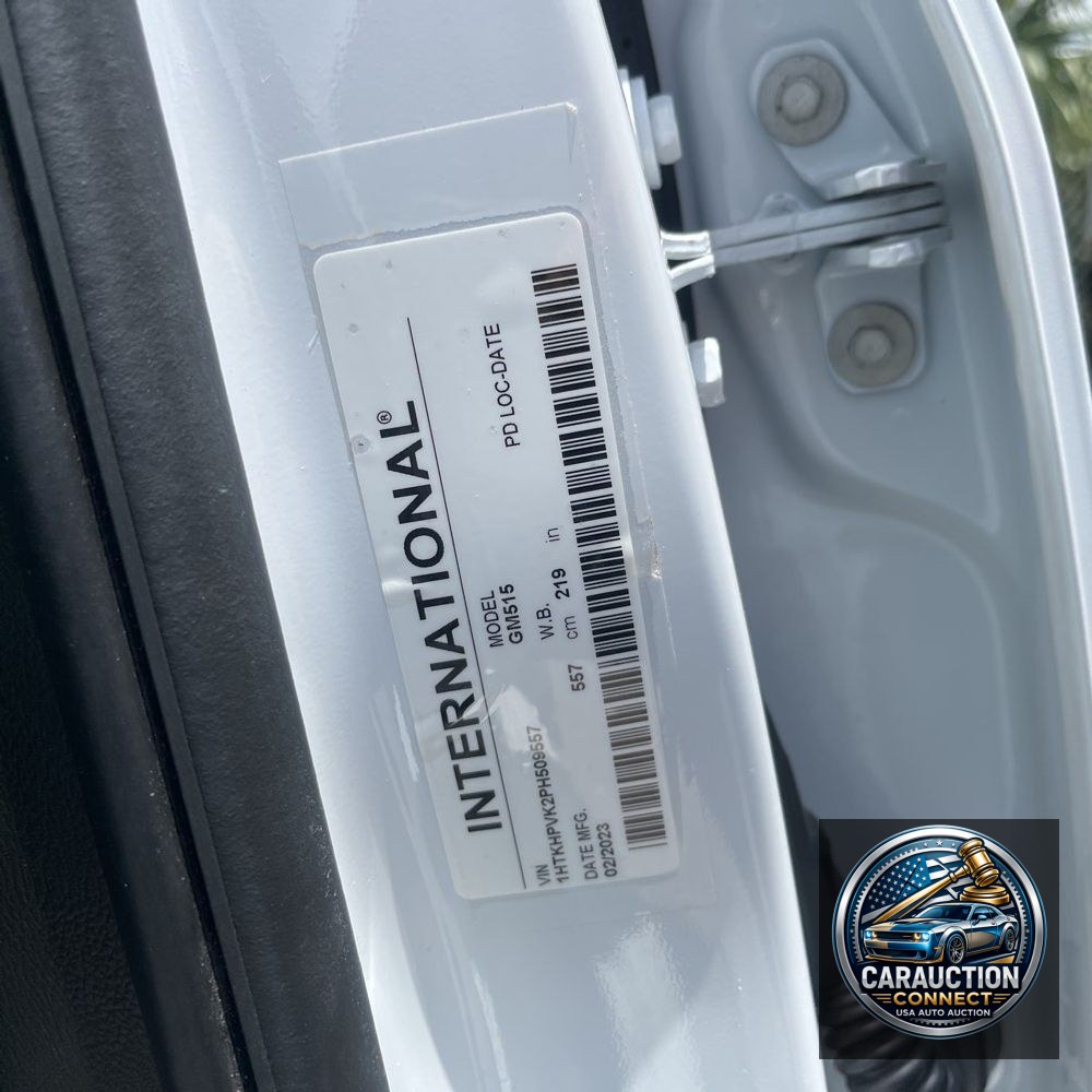 2023 Chevrolet Silverado 4500 W/T
