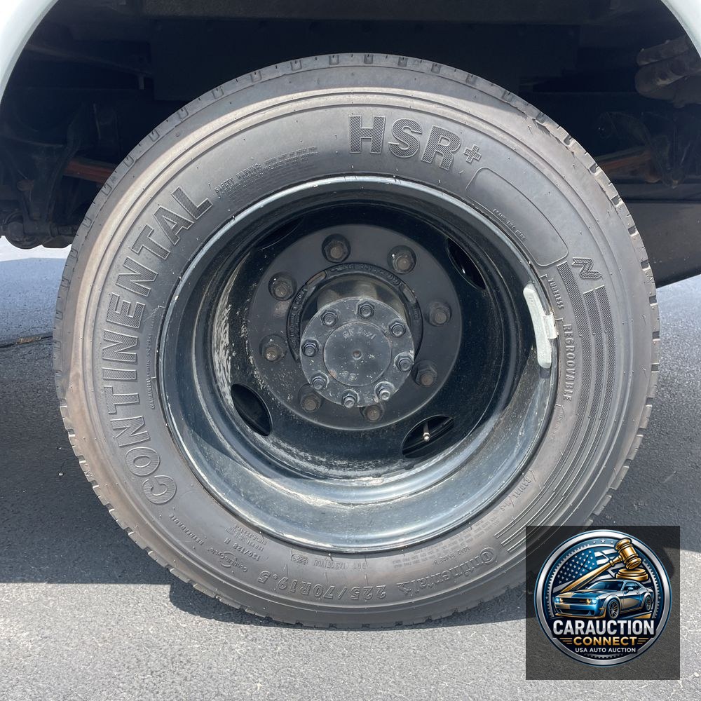 2023 Chevrolet Silverado 4500 W/T