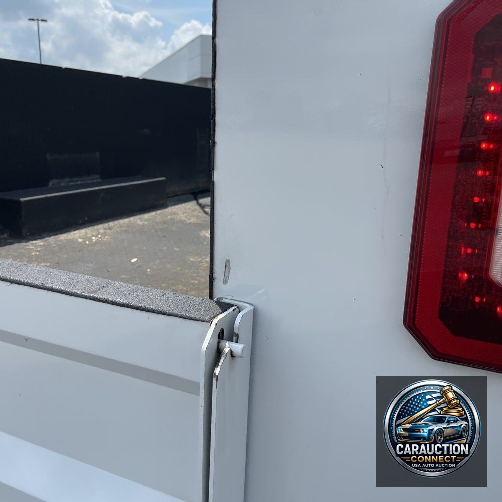 2023 Chevrolet Silverado 4500 W/T