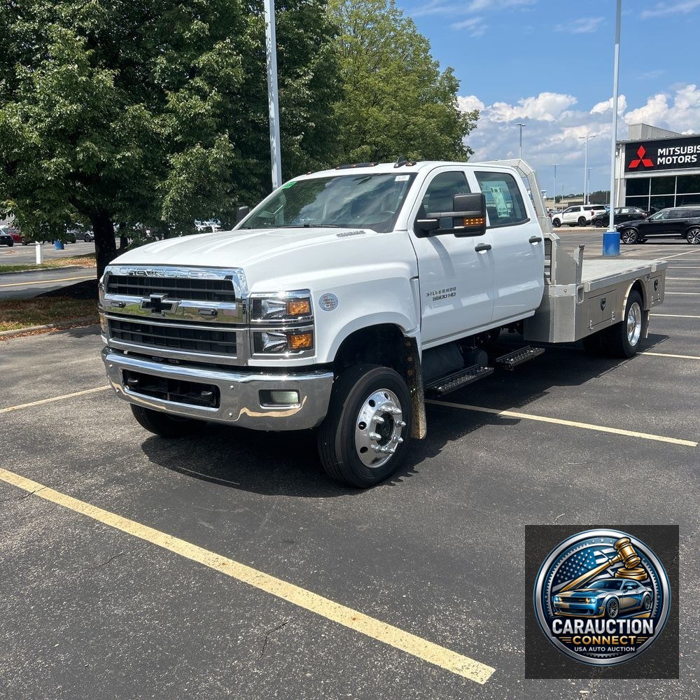 2022 Chevrolet Silverado 4500 W/T