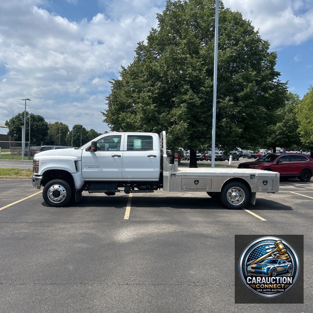2022 Chevrolet Silverado 4500 W/T