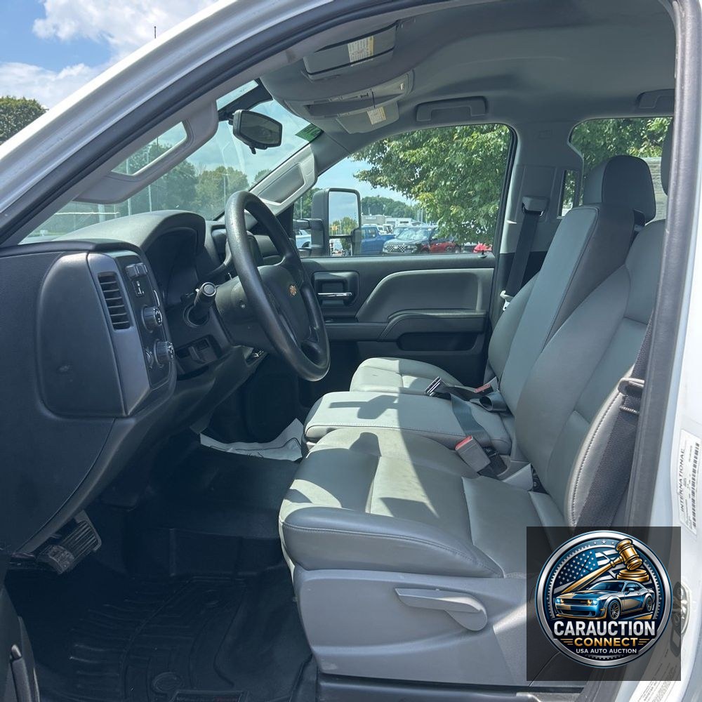 2022 Chevrolet Silverado 4500 W/T