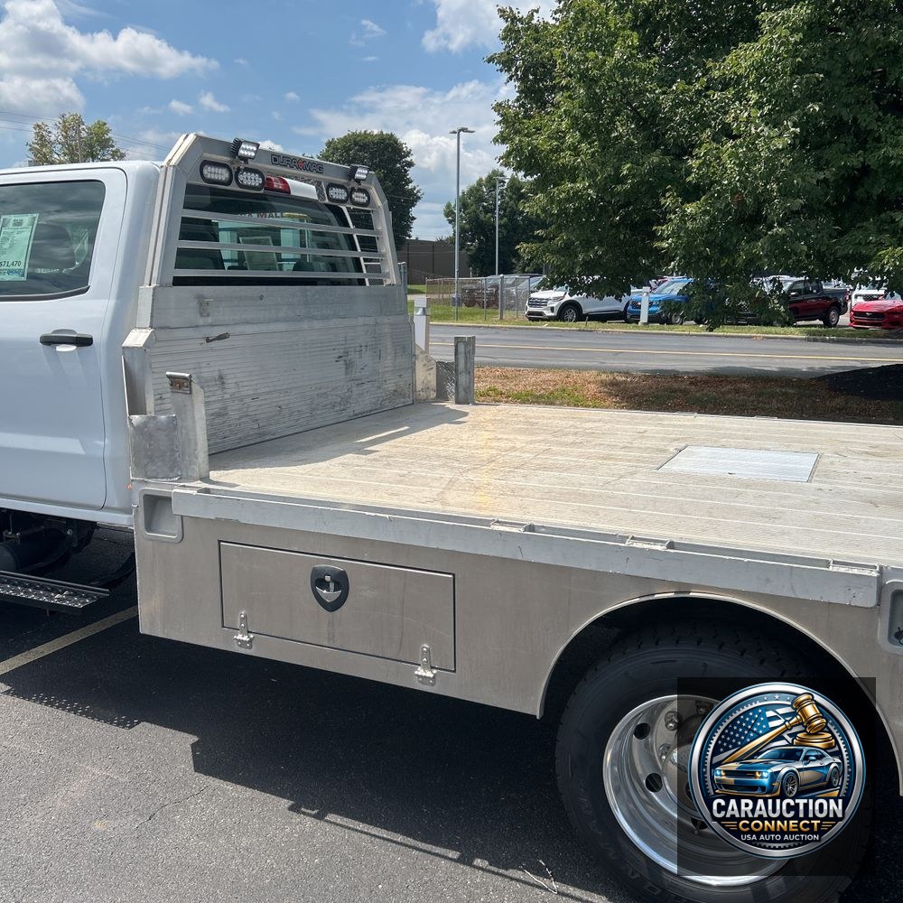 2022 Chevrolet Silverado 4500 W/T
