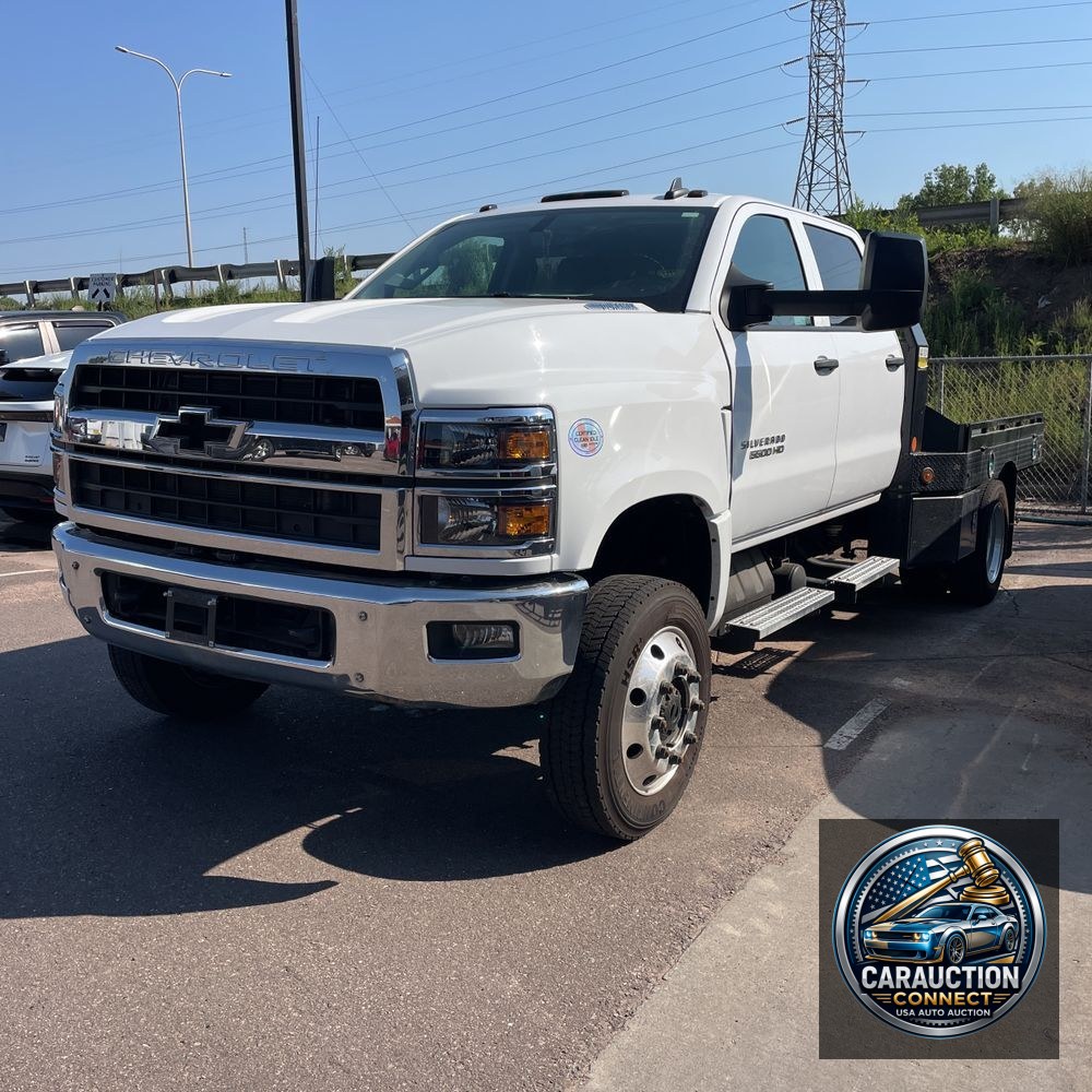 2023 Chevrolet Silverado 4500 LT