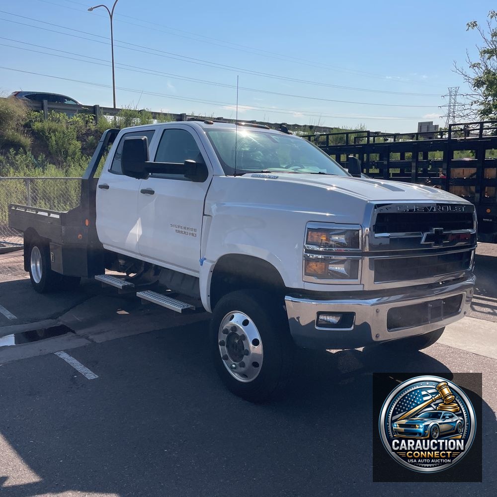 2023 Chevrolet Silverado 4500 LT