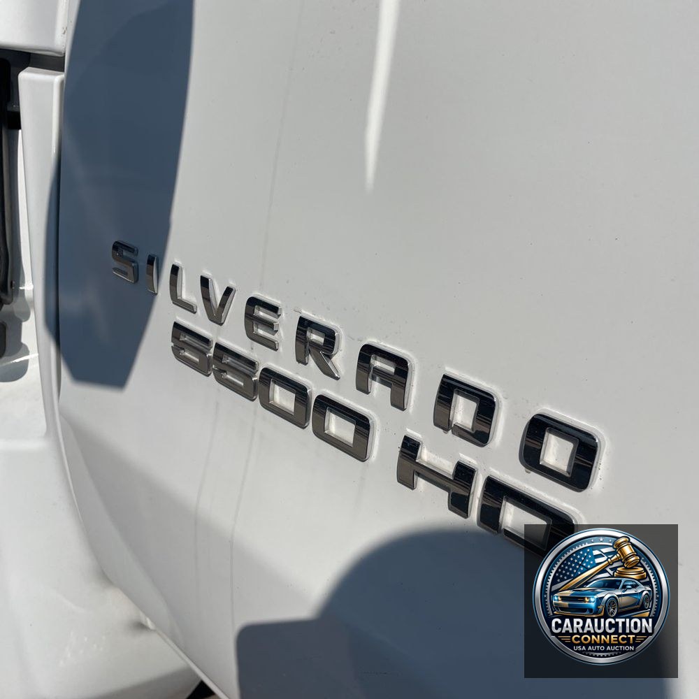 2023 Chevrolet Silverado 4500 LT