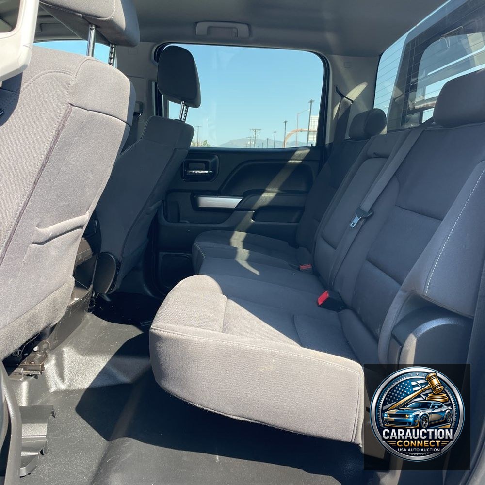 2023 Chevrolet Silverado 4500 LT
