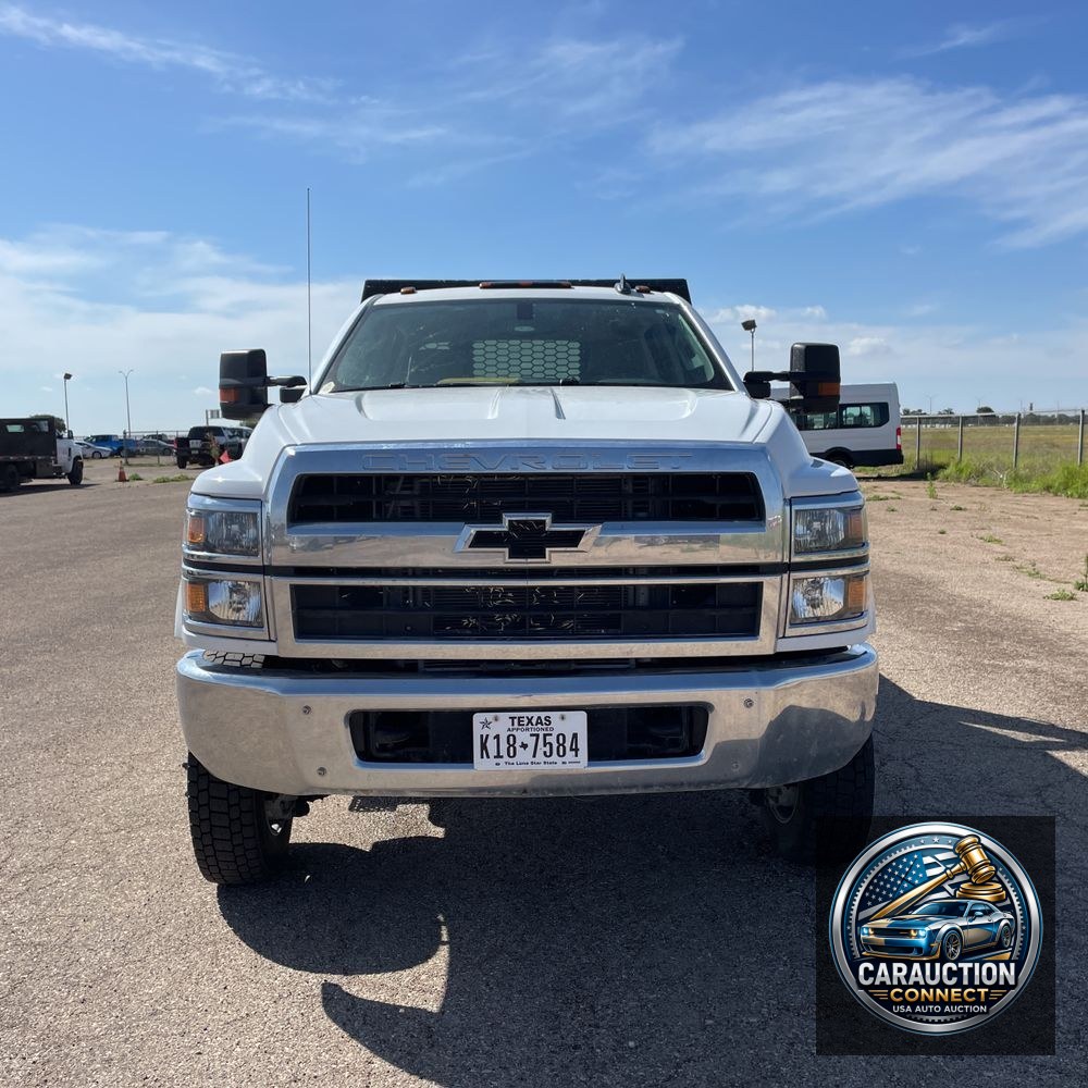 2023 Chevrolet Silverado 5500 W/T