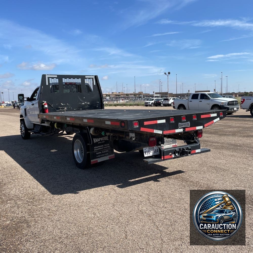 2023 Chevrolet Silverado 5500 W/T