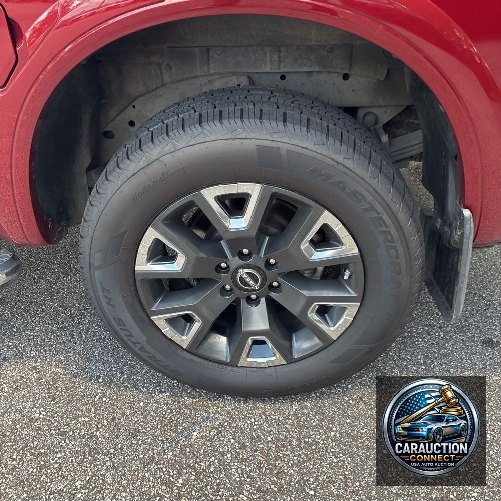 2023 Nissan Titan Platinum