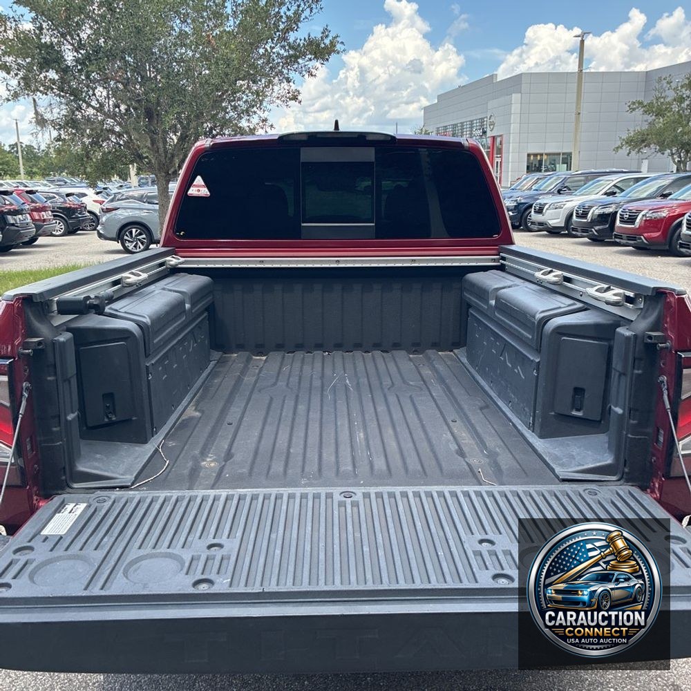 2023 Nissan Titan Platinum