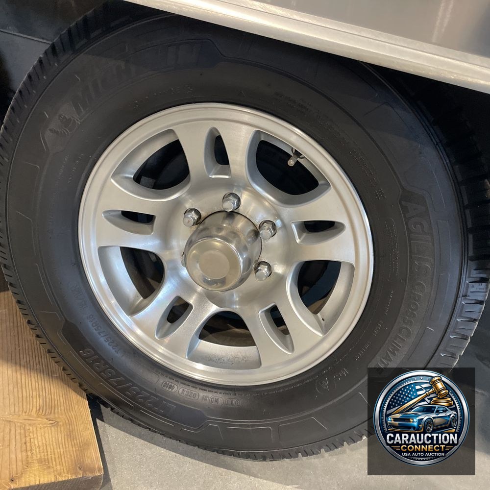 2020 Airstream Classic 33FB