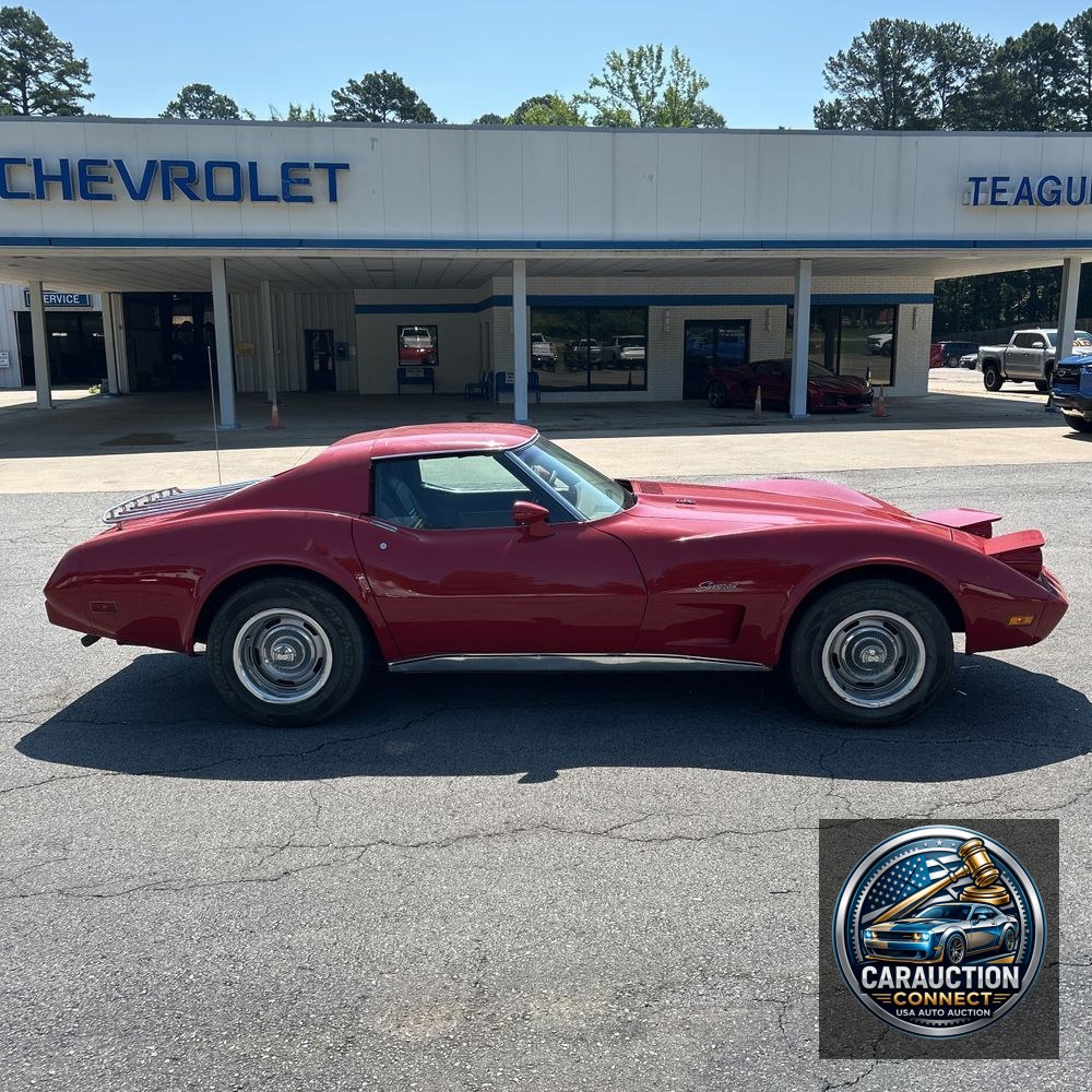 1976 Chevy  Corvette  L82