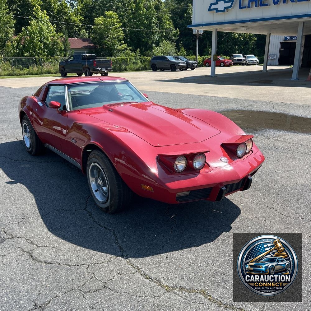 1976 Chevy  Corvette  L82