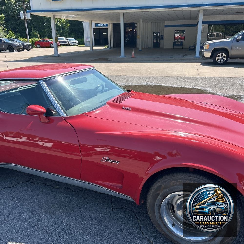 1976 Chevy  Corvette  L82