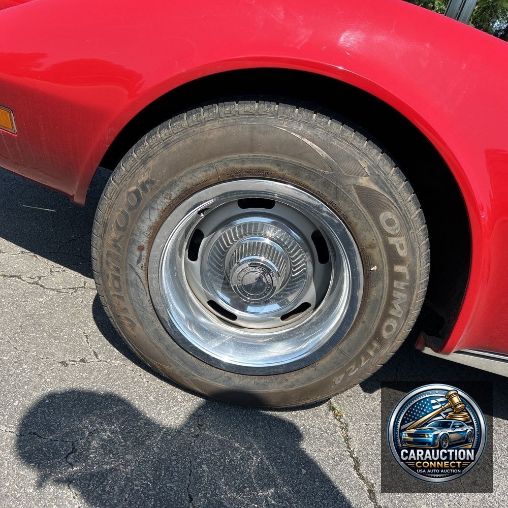 1976 Chevy  Corvette  L82