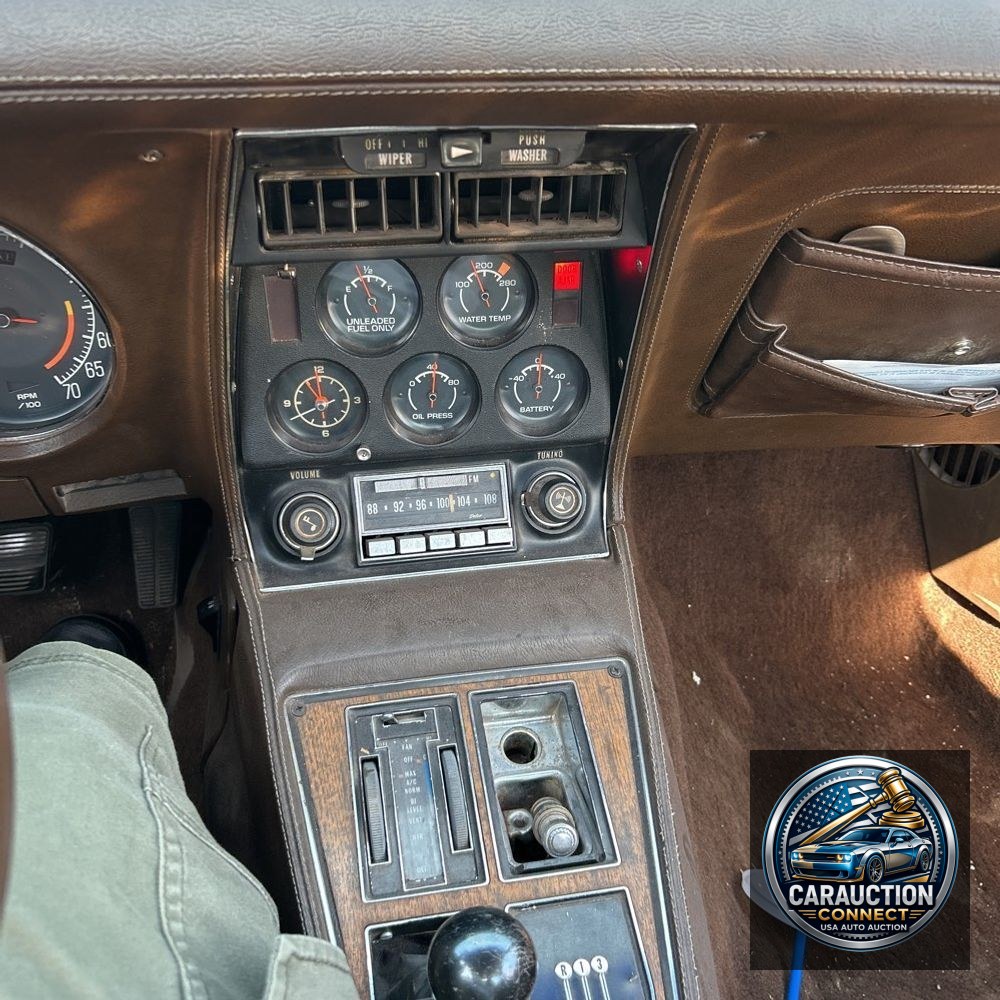 1976 Chevy  Corvette  L82