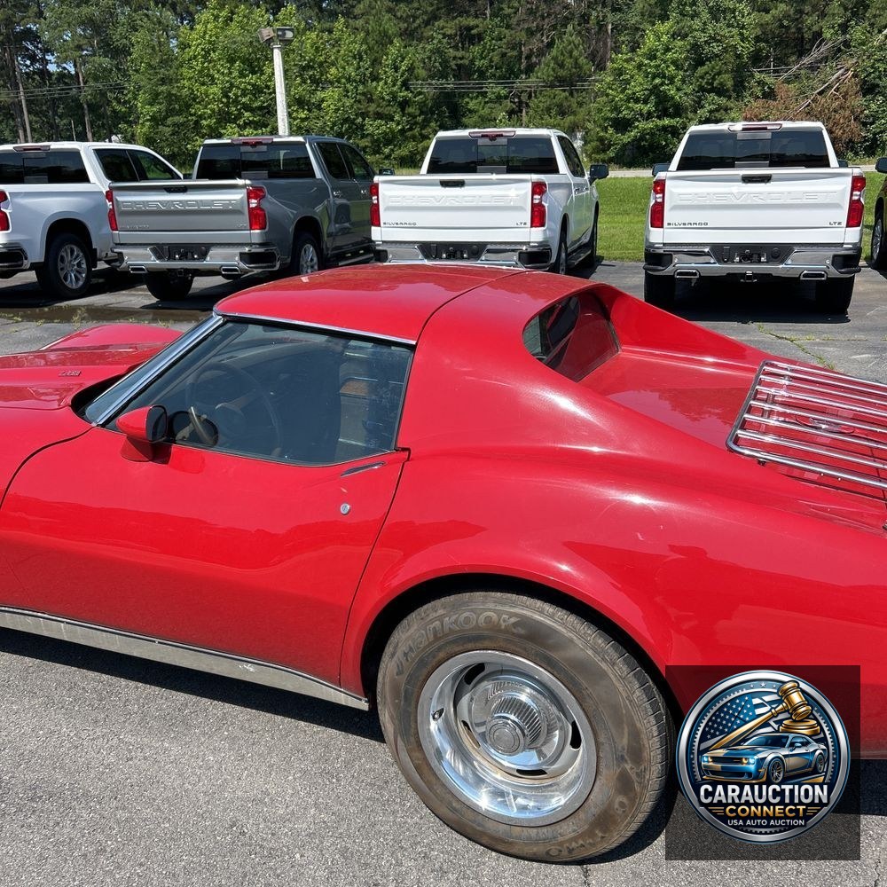 1976 Chevy  Corvette  L82