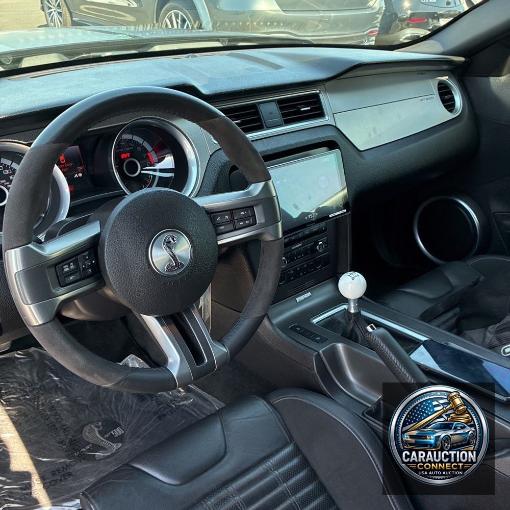 2013 Ford Shelby GT500 Base