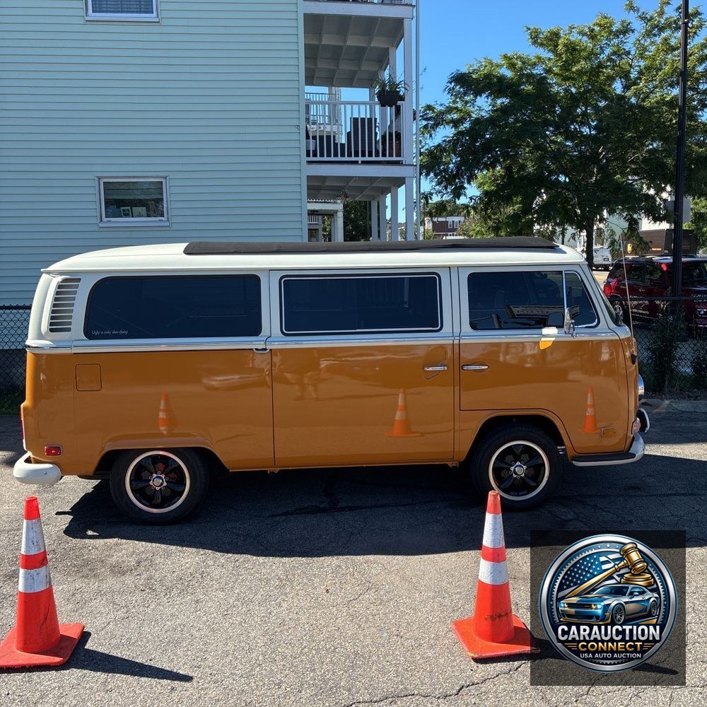 1972 Volkswagen  Bus Bus