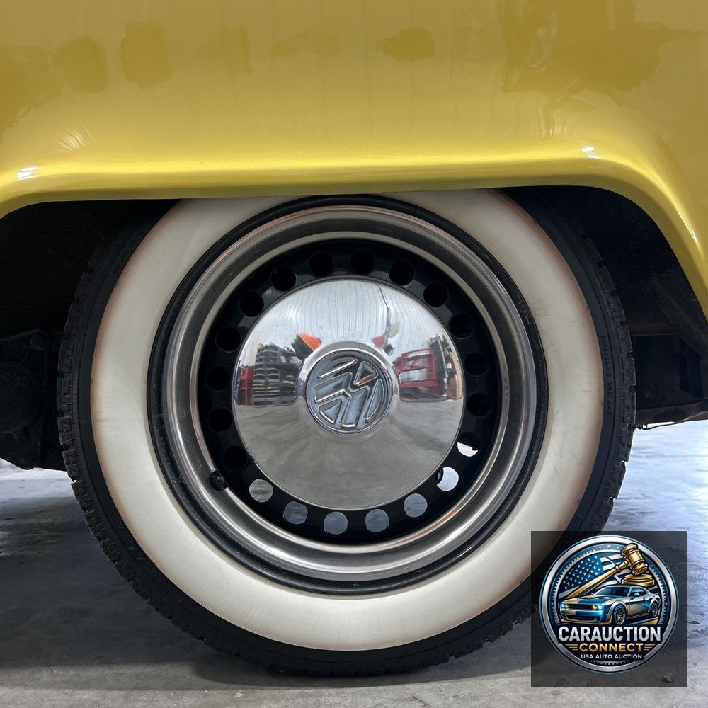 1973 Volkswagen Bus California