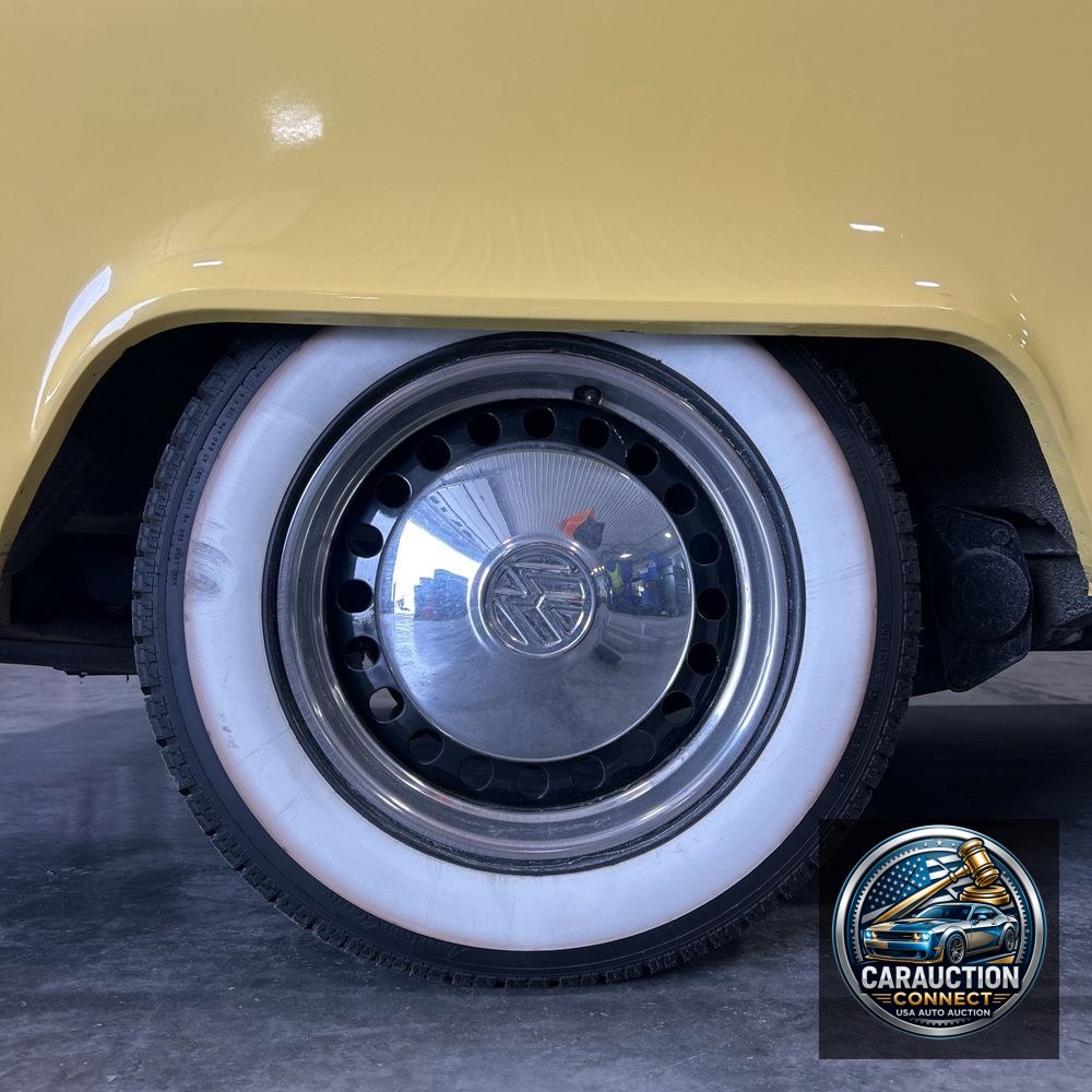 1973 Volkswagen Bus California