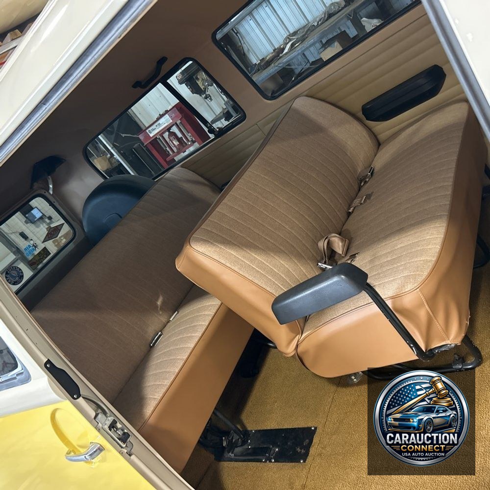 1973 Volkswagen Bus California